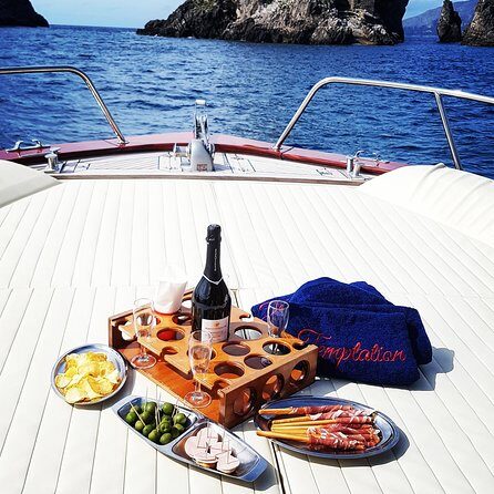 Small Group Boat Tour: Day Cruise from Sorrento to Capri - Back on the water: wind-down, snacks, and Faraglioni memories