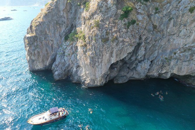 Small Group Boat Tour: Discover the Amalfi Coast from Positano - Praiano stop: white houses and the San Gennaro dome