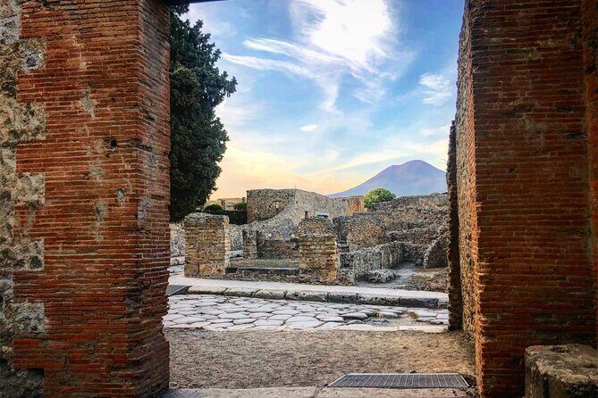 Small Group Guided Pompeii Tour from Positano - Why Pompeii From Positano Works So Well