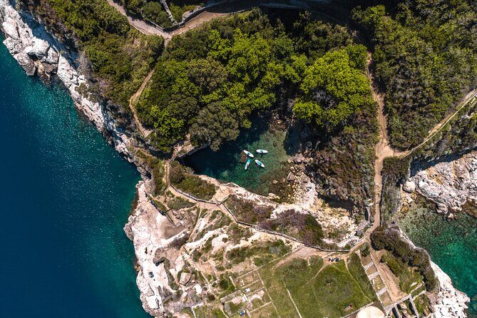 Small group paddle boarding tour to Bagni Regina Giovanna - Who should book this SUP to Bagni Regina Giovanna