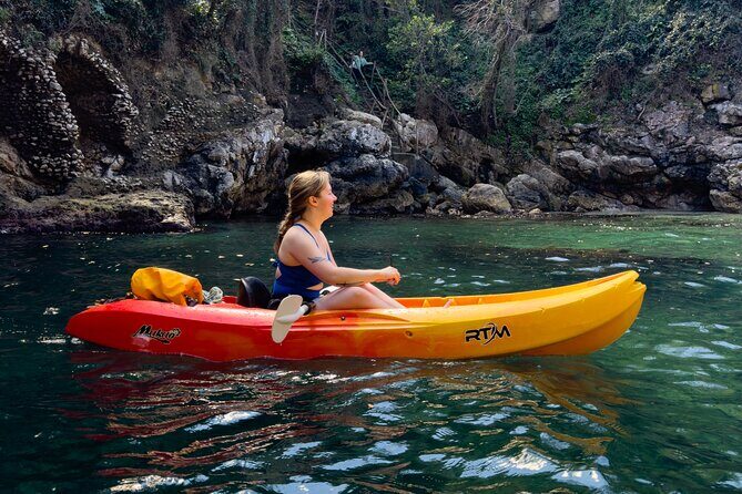 Small groups Kayak tour from Sorrento to Bagni Regina Giovanna - Stop at Bagni Regina Giovanna: Roman Ruins by Kayak
