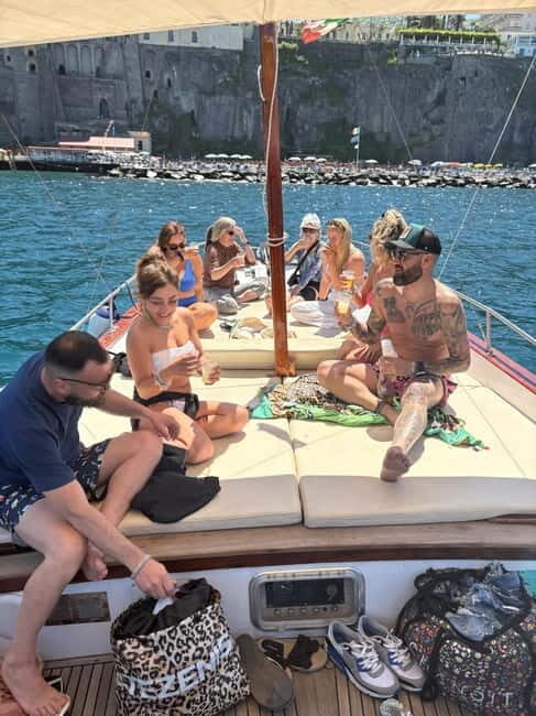 Sorrento: Boat Coastal Cruise with Swim and Limoncello - Queen Giovanna’s Bath Stop: Quick Photos, Strong Coastal Character