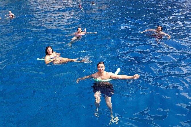 Sorrento: Capri Select Boat Trip with Swim, Drinks & Pick Up - Pickup Near Sorrento: getting to Marina della Lobra without stress
