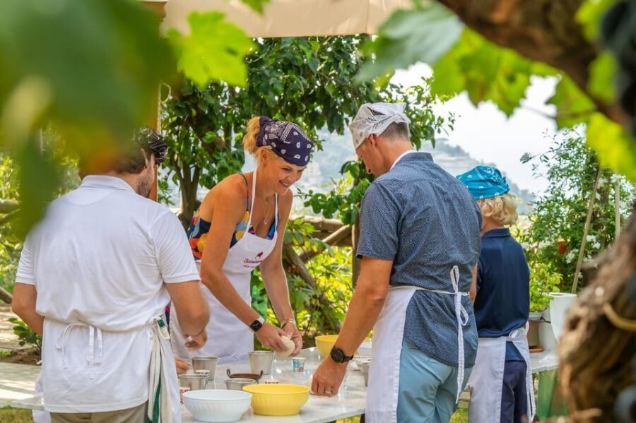 SORRENTO: Pizza School Mastering Neapolitan Delights - Why Neapolitan Pizza School Beats a Typical Food Tour in Sorrento