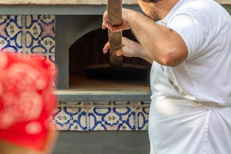SORRENTO: Pizza School Mastering Neapolitan Delights - Kneading and Shaping: The Moment You Stop Guessing