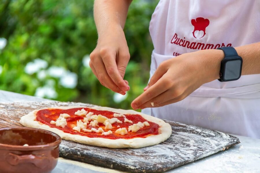SORRENTO: Pizza School Mastering Neapolitan Delights - Tasting With Wine and a Limoncello Finish