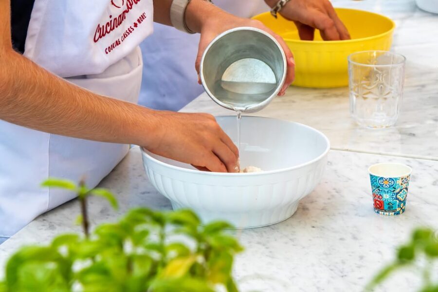 SORRENTO: Pizza School Mastering Neapolitan Delights - Minivan Pickup From Vallone dei Mulini: Easy, But Plan for It