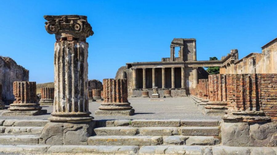 Sorrento: Skip-the-Line Pompeii Express Tour by Train - The 2-Hour Guided Walk: Market, Forum, Villas, and Real Context