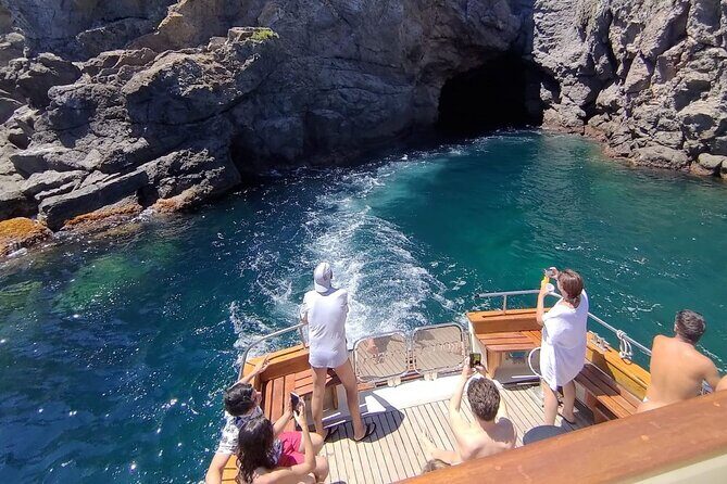 Tour of Ischia Island with Motor Yacht Rocca Corsa - The Rocca Corsa setup: showers, restrooms, and a real place to hang