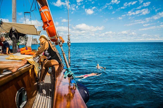 Tour of the island of Ischia in schooner - The deck experience: views, pacing, and photo timing that actually works