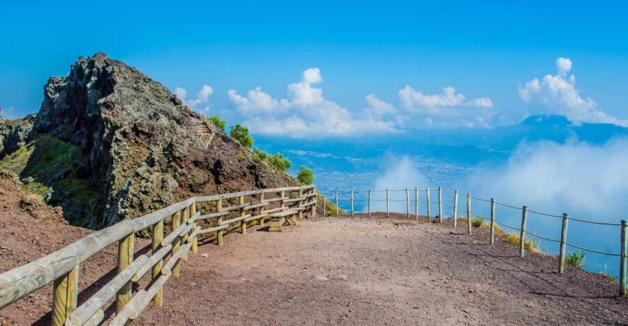 Vesuvius National Park Skip-The-Line Ticket and Audio Guide - Comfort Checklist: Shoes, Hat, and Bag Rules