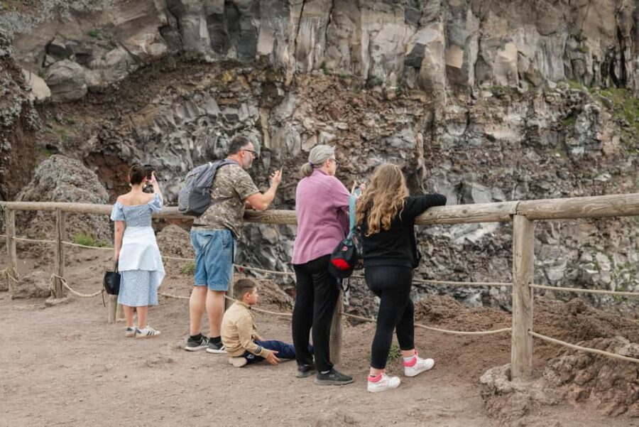 Vesuvius Volcano Experience: from Naples, Pompeii and Rome - What to bring (so the audio and hike both work well)